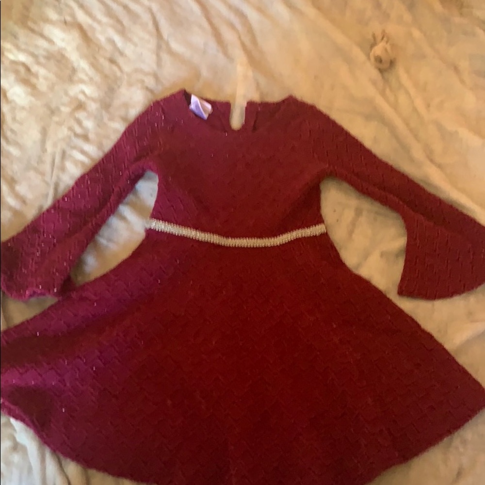 Purple dress for little girl. Size 5. Age 4-5.